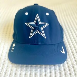 Men’s Nike Dallas Cowboys OS Fitted Dri-Fit Sideline Hat, Navy
